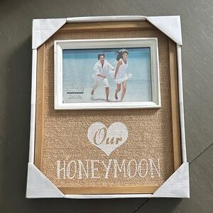 Malden White and Brown Honeymoon Photo Frame